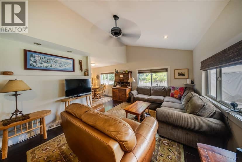 91 HOLMES Road, Christina Lake, photo 5