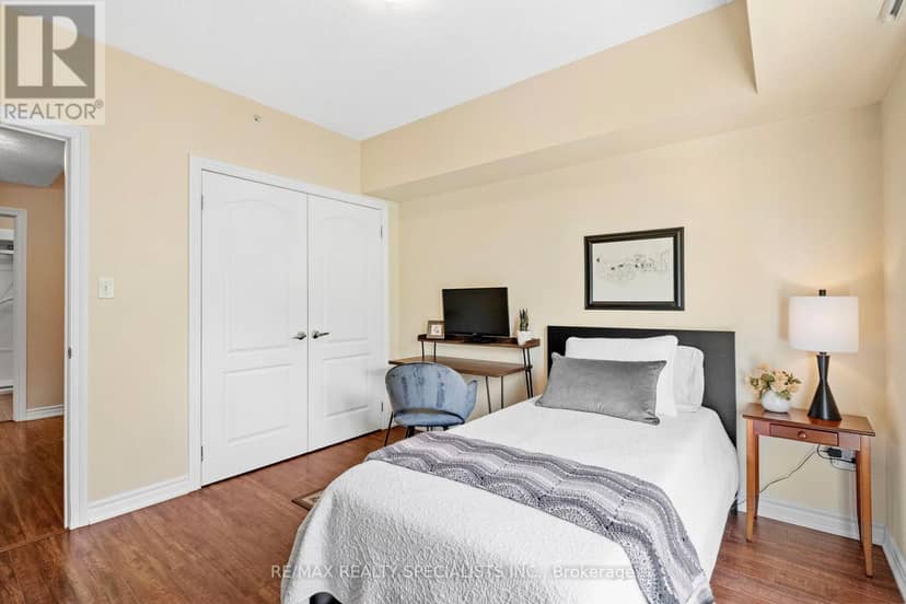 408 - 41 Ferndale Drive S — photo 32 of 39
