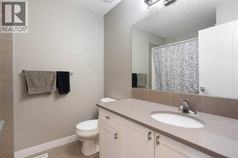 244 Nolanhurst Crescent NW — photo 28 of 36