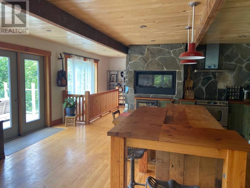 11 Brookside Avenue — photo 10 of 36