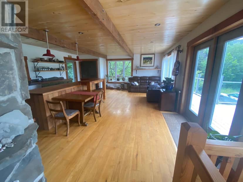 11 Brookside Avenue — photo 16 of 36