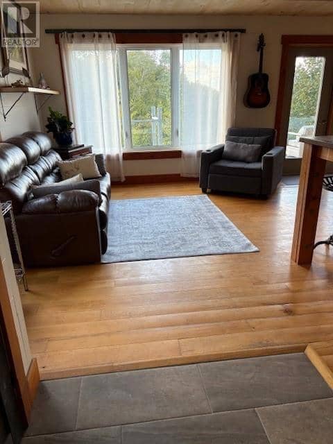 11 Brookside Avenue — photo 18 of 36