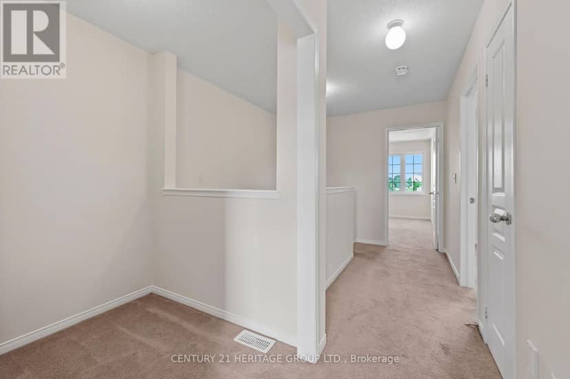 29 Ruthven Crescent — photo 11 of 23