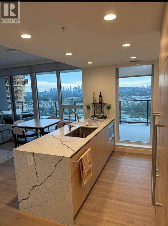3805 2135 SPRINGER AVENUE, Burnaby, photo 2