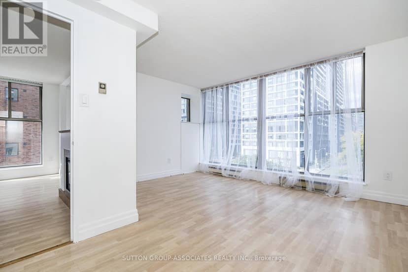 501 - 65 Scadding Avenue — photo 16 of 36