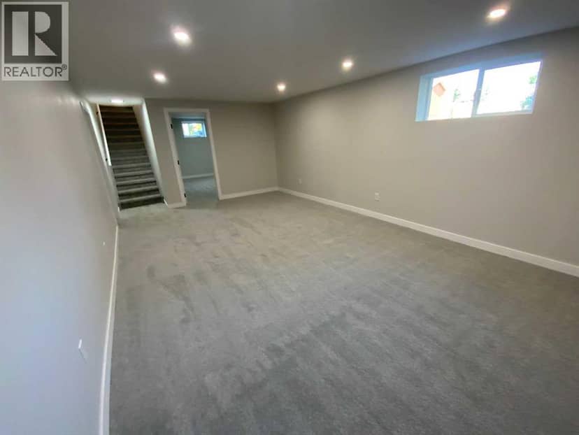 325 Aberdeen Avenue — photo 15 of 25
