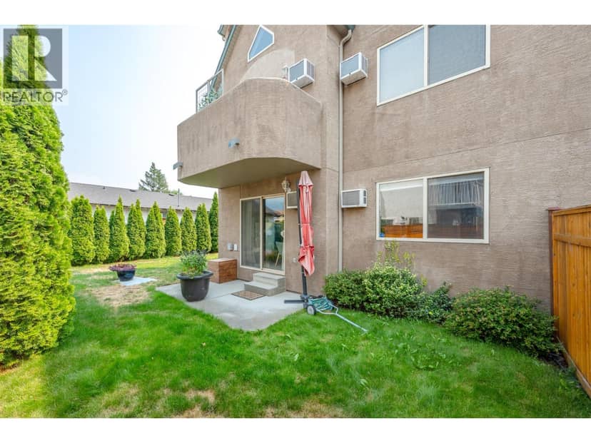 1049 Churchill Avenue Unit# 101, Penticton, photo 2