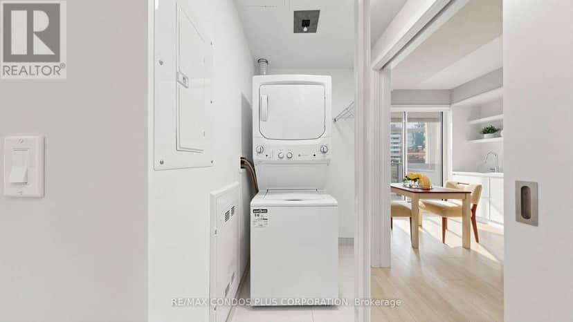 506 - 2221 Yonge Street — photo 28 of 40