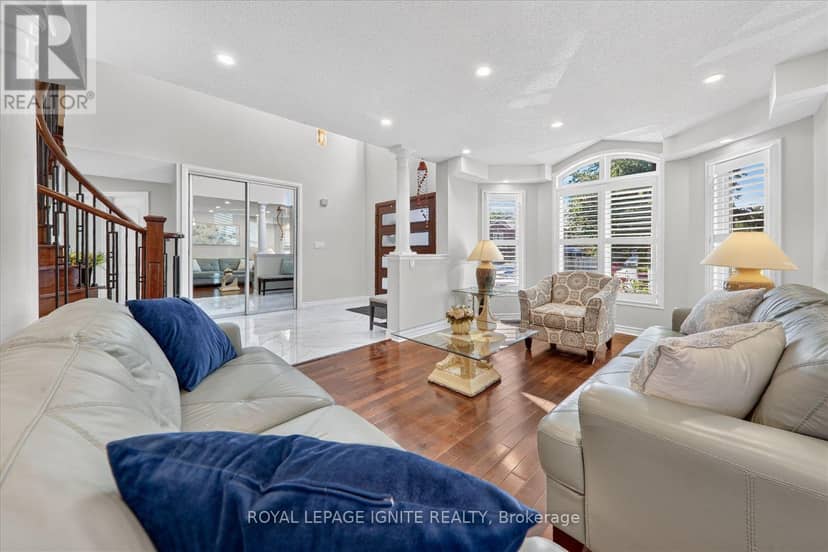2015 Valewood Court, Oshawa, photo 8
