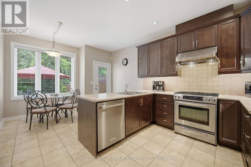 114 Bellini Avenue — photo 10 of 40