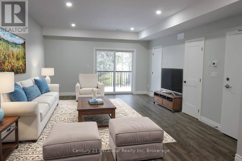 2C - 360 Queen Street E, Centre Wellington, photo 5