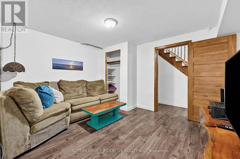 38 Trillium Crescent — photo 25 of 37
