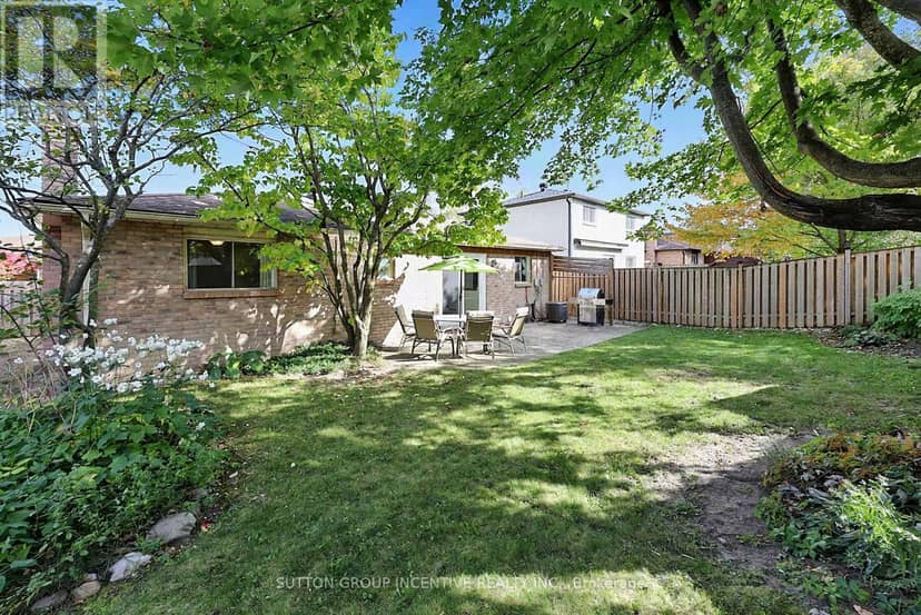 38 Trillium Crescent — photo 35 of 37