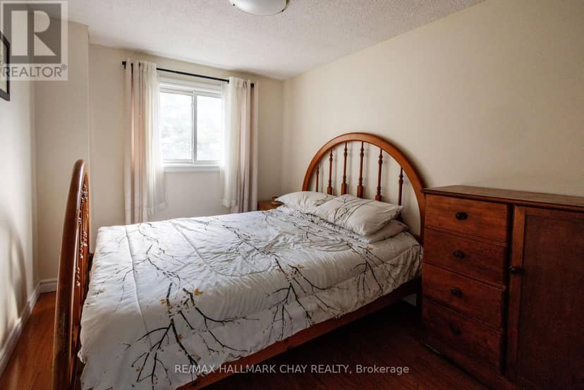4 - 261 Rose Street — photo 14 of 24