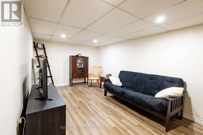 4 - 261 Rose Street — photo 18 of 24