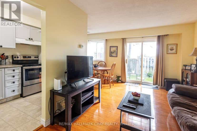 4 - 261 Rose Street, Barrie, photo 5