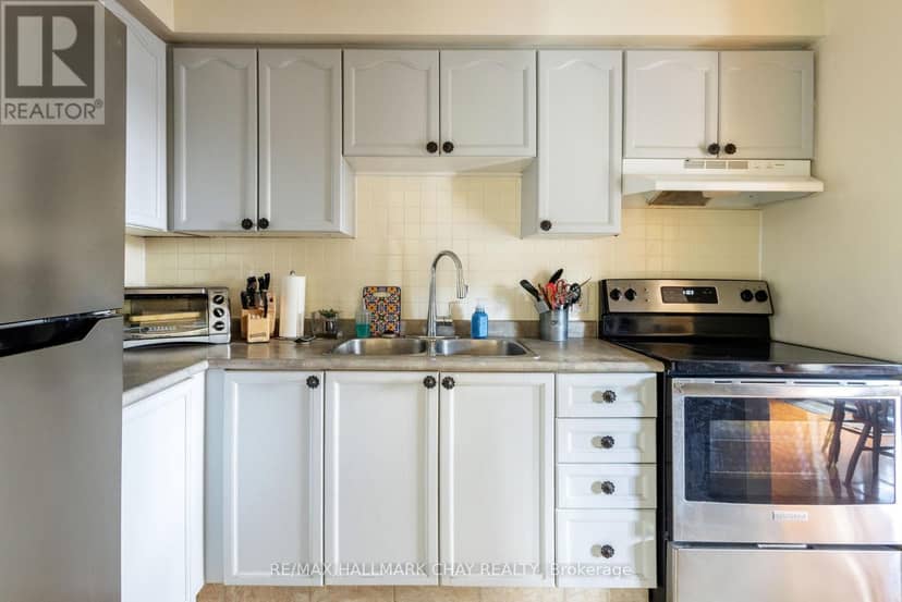 4 - 261 Rose Street, Barrie, photo 8
