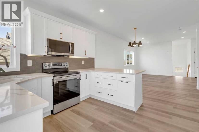 9 Ian Way, Sylvan Lake, photo 6