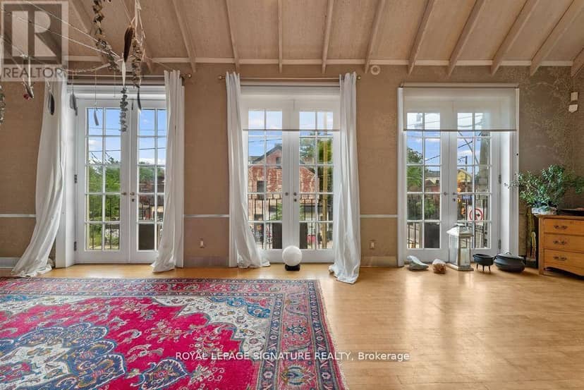 154 Harbord Street — photo 26 of 40
