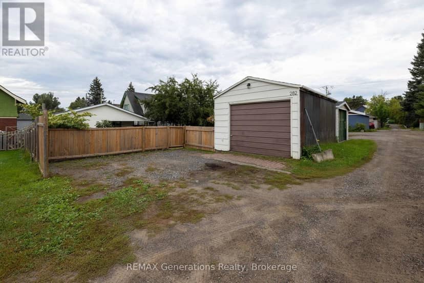 282 Algoma Street N — photo 29 of 39