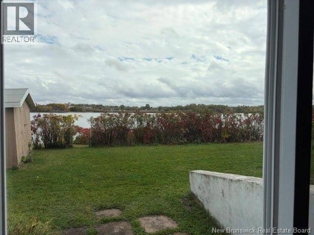 1015 Winton Crescent — photo 29 of 30