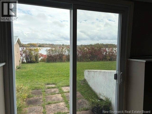 1015 Winton Crescent — photo 30 of 30