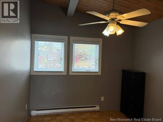 1015 Winton Crescent — photo 27 of 30