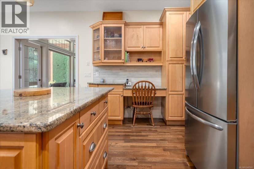 601 Meadow Dr — photo 36 of 40