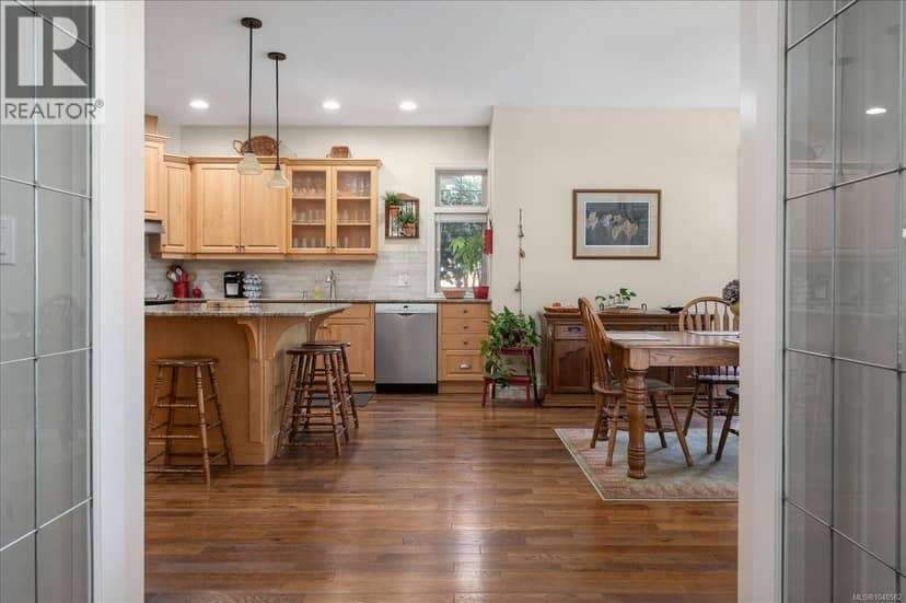 601 Meadow Dr — photo 33 of 40