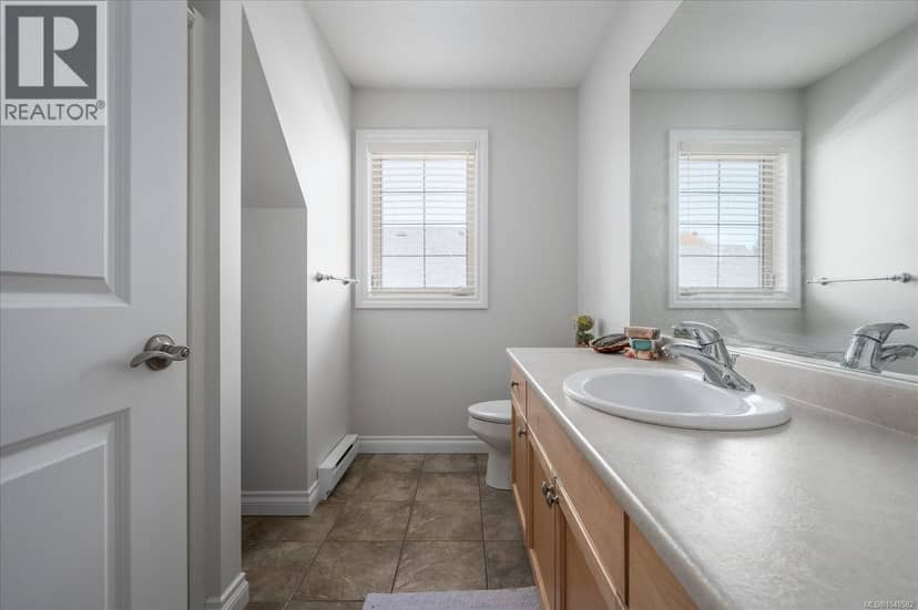 601 Meadow Dr — photo 19 of 40
