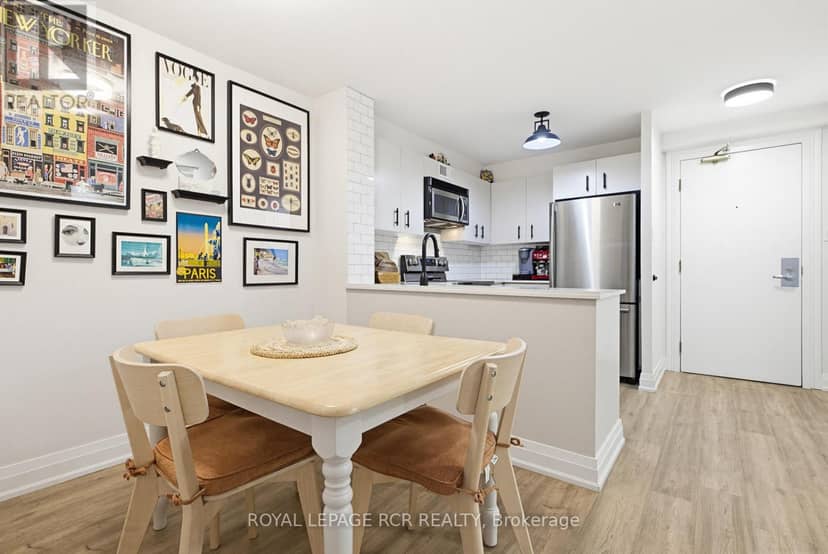 804 - 105 Victoria Street — photo 6 of 23