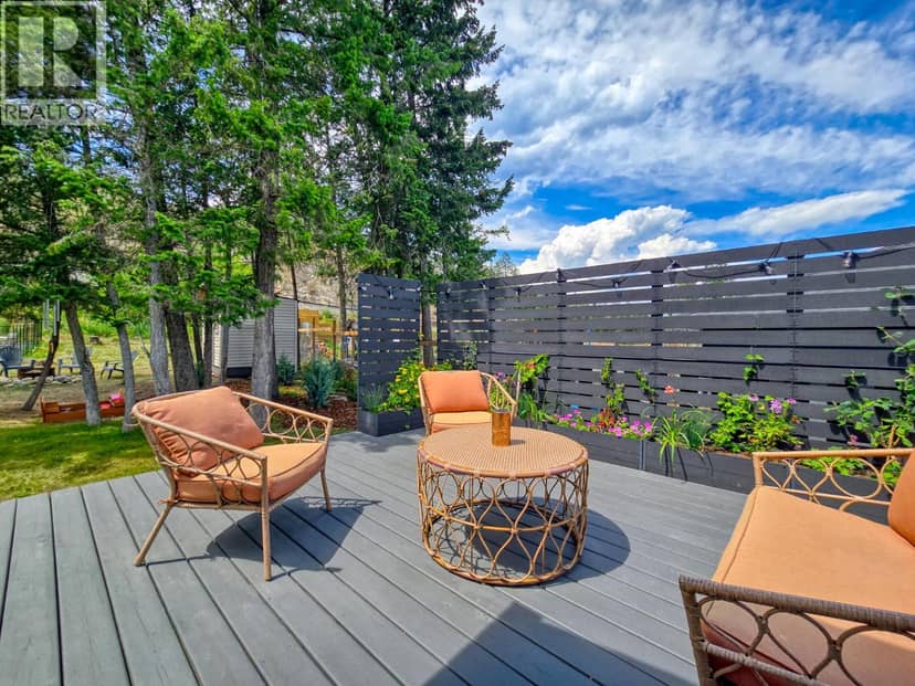 781 WESTRIDGE Drive, Invermere, photo 2