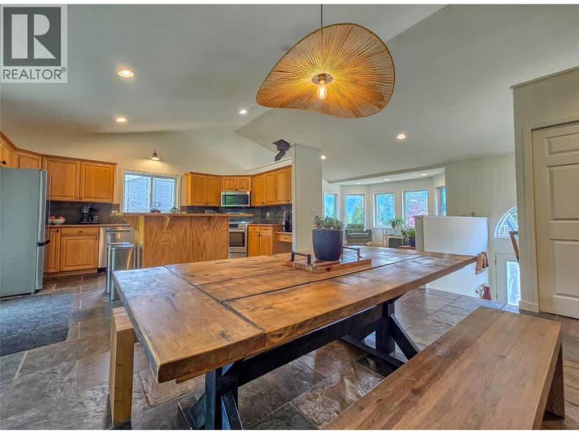 781 WESTRIDGE Drive, Invermere, photo 4