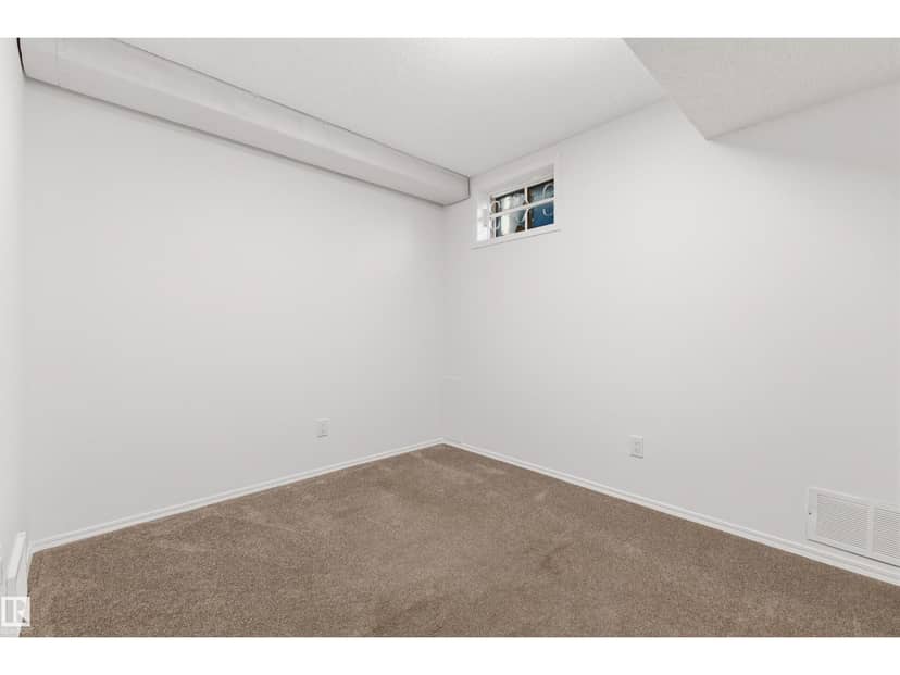 18907 90 AV NW NW — photo 33 of 40