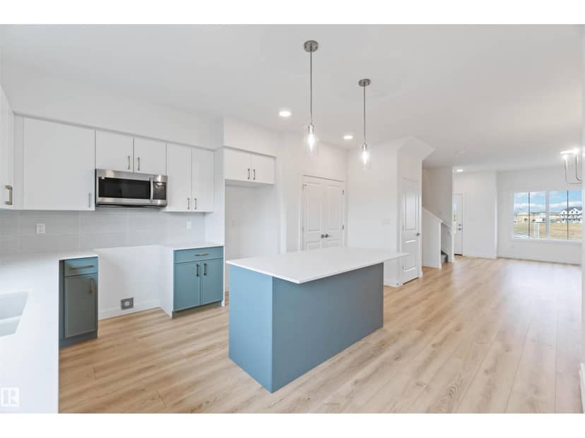 1013 Aster Bv NW — photo 13 of 40