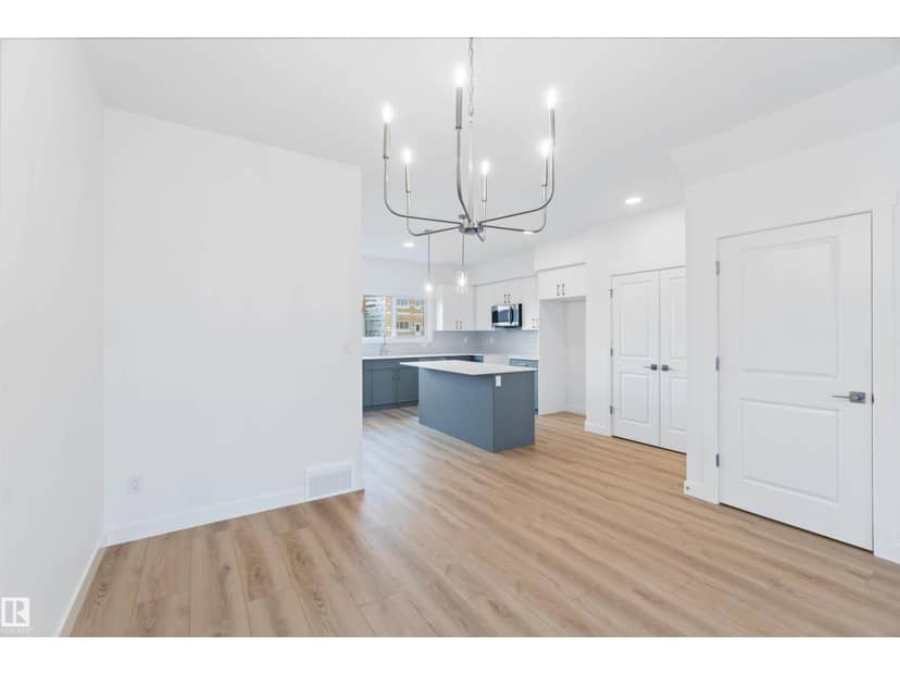 1013 Aster Bv NW — photo 14 of 40