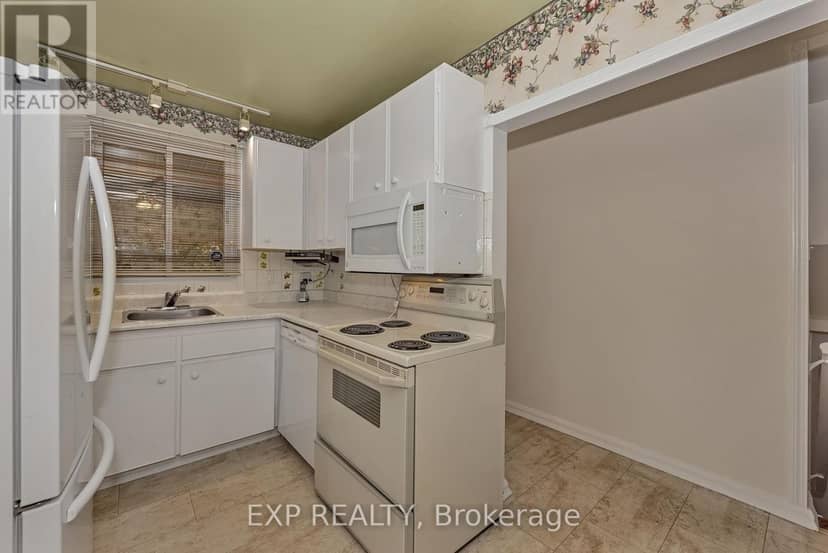 2161 Valley Drive, Ottawa, photo 8