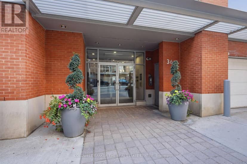 501 - 36 Charlotte Street — photo 23 of 24