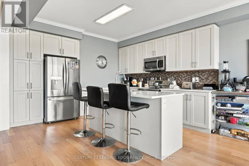 119 Yacht Drive — photo 17 of 40