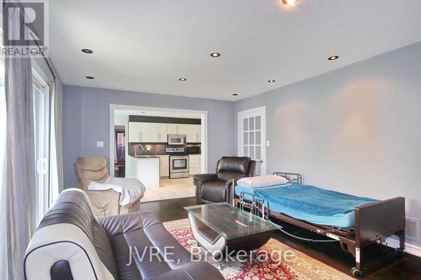 612 Elgin Mills Road W — photo 20 of 40