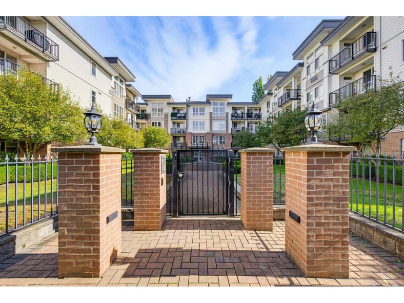 202 5430 201 STREET, Langley