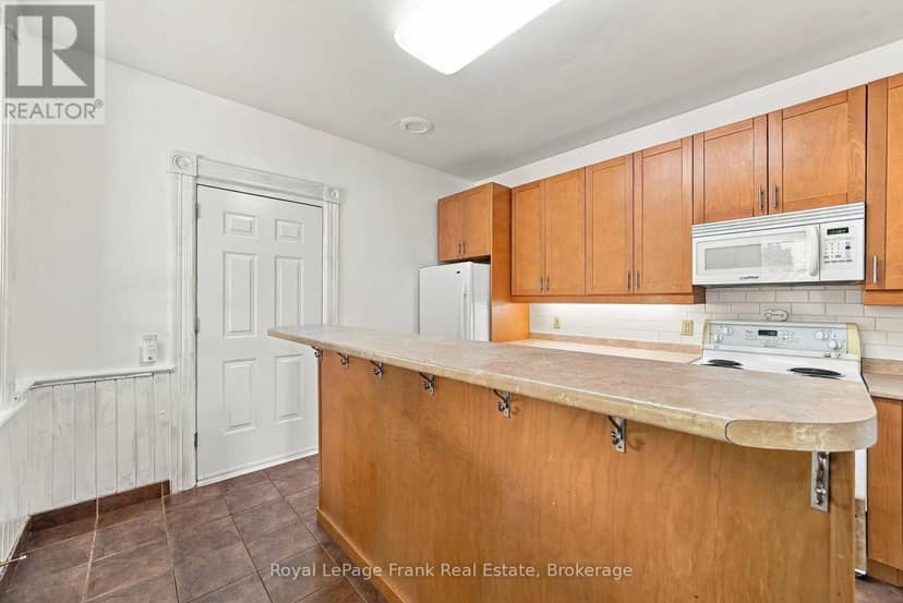 492 Hopkins Avenue — photo 23 of 40