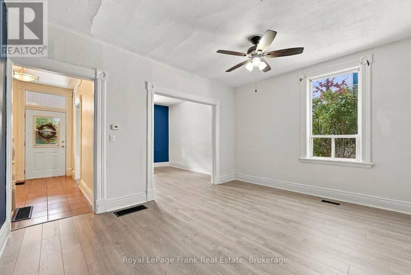 492 Hopkins Avenue — photo 11 of 40
