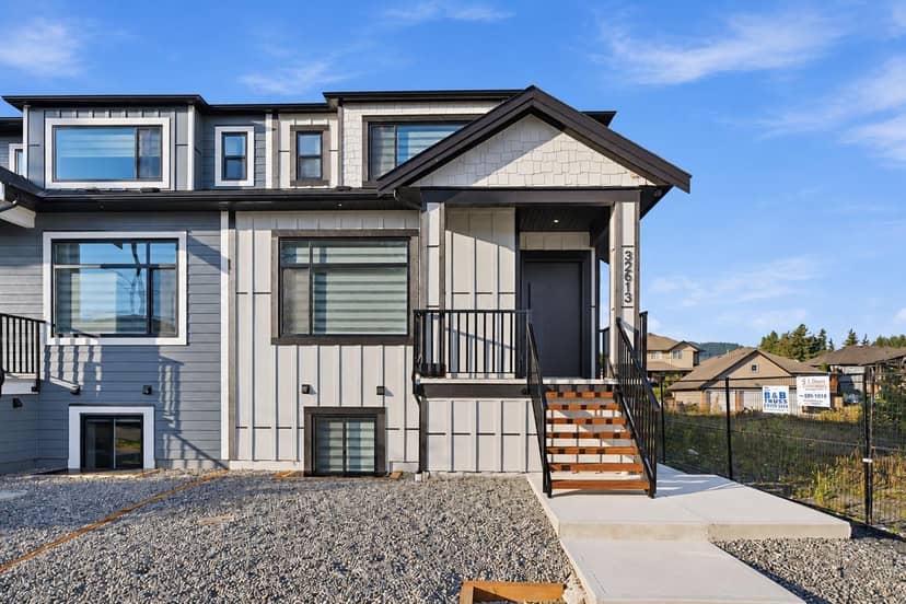 32613 CHERRY AVENUE, Mission