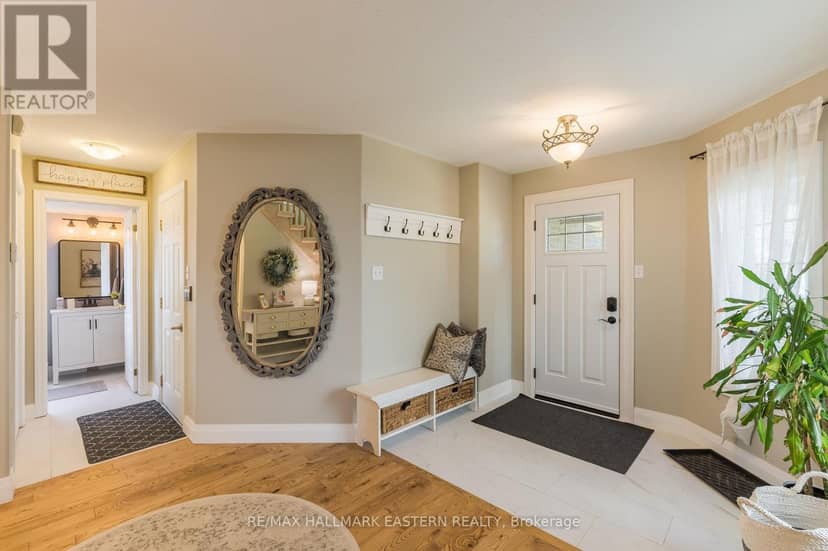 688 Trailview Drive, Peterborough, photo 4