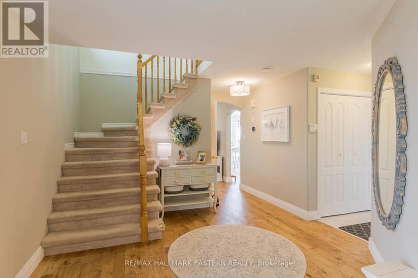 688 Trailview Drive, Peterborough, photo 6