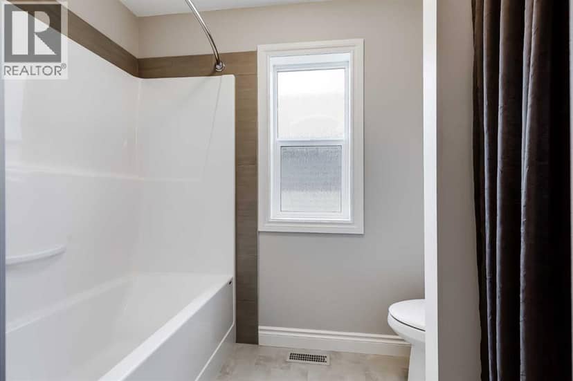 1449 Ravenscroft Avenue SE — photo 36 of 40
