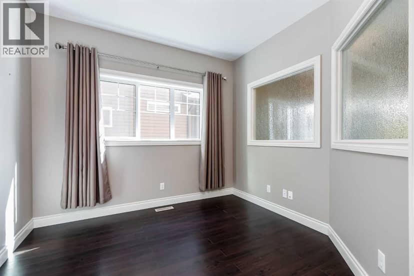 1449 Ravenscroft Avenue SE — photo 17 of 40