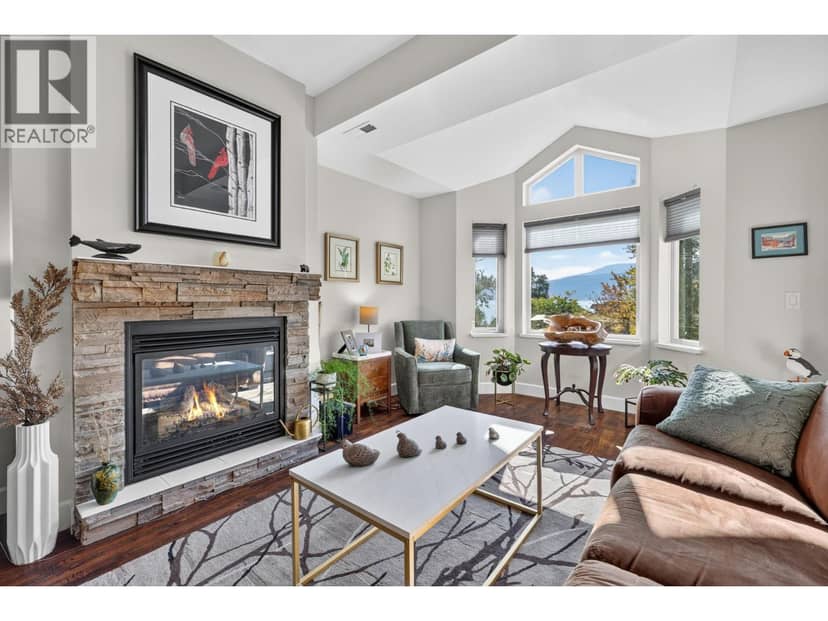 3996 Beach Avenue Unit# 327 Lot# 99, Peachland, photo 2