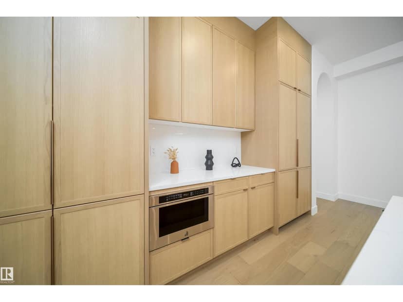 10414 134 ST NW — photo 34 of 40